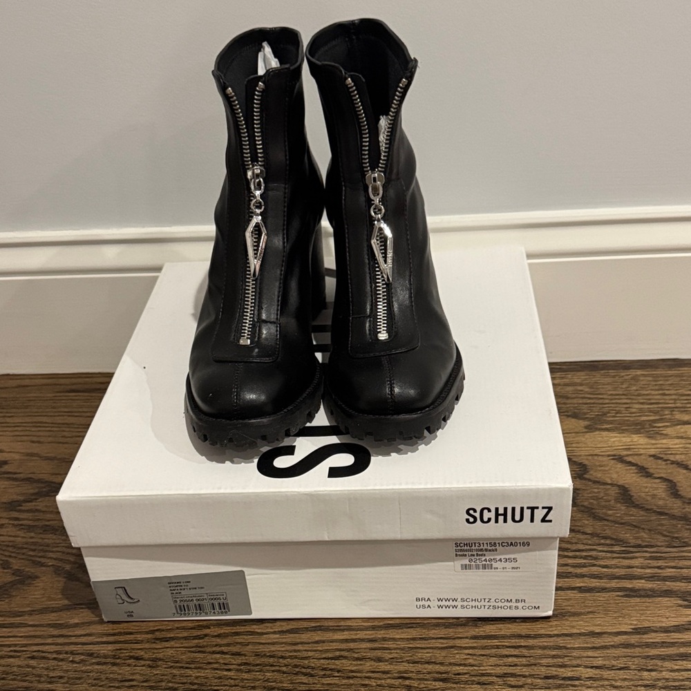 SCHUTZ Black Ankle Boots with Zipper Detail